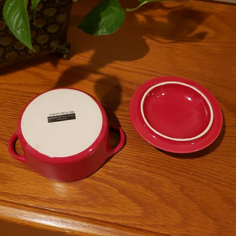 Red Ceramic Mini Casserole Dish With Lid And Handles - 4 3/4